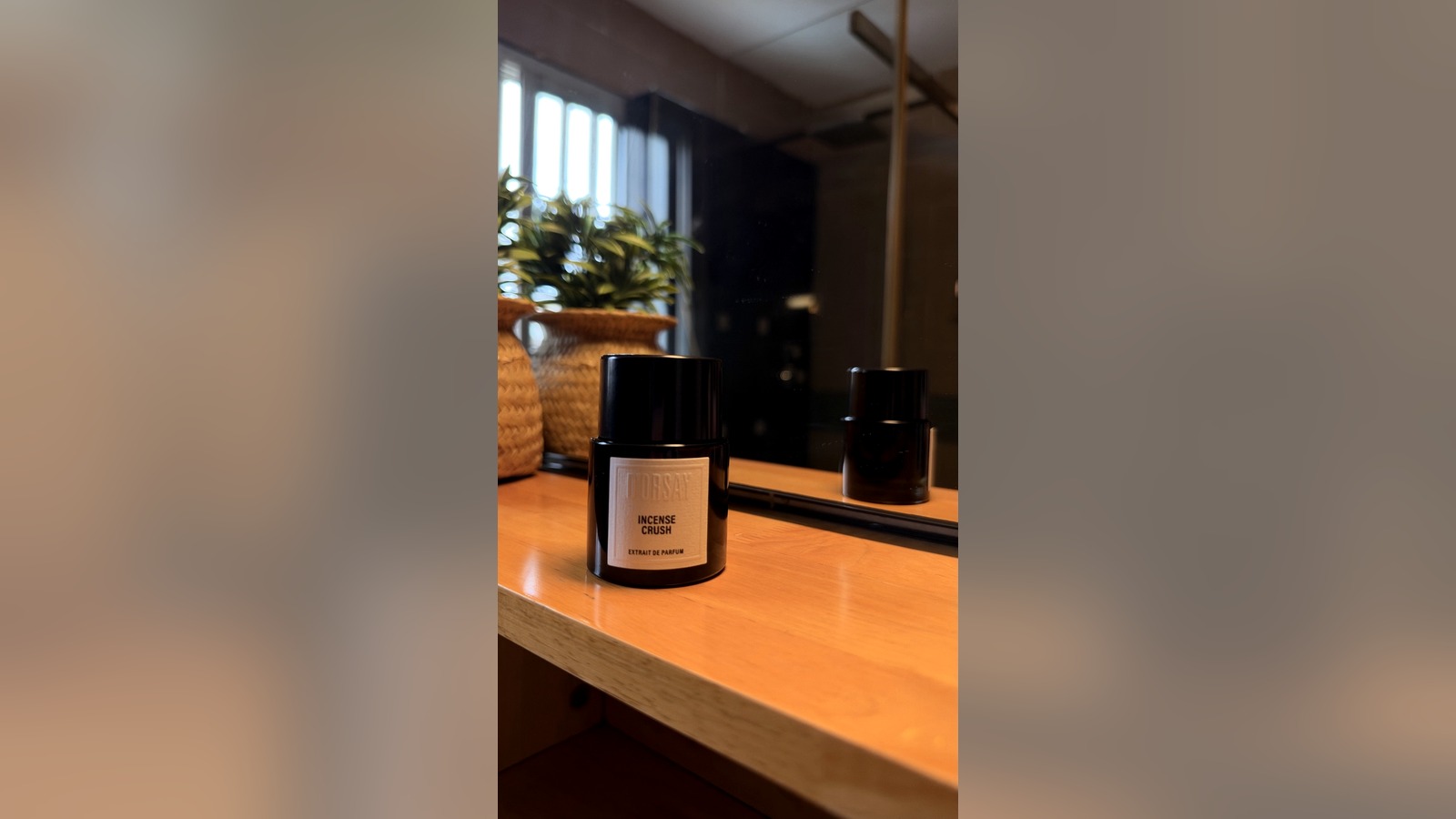 Parfum de niche D’Orsay présenté en photographie paysage